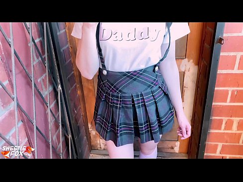 ❤️ Koolitüdruk imeb sügavalt oma riista ja kuratab klasside asemel. ❌ Kõva porno at et.villagesexvideos.ru ❌❤