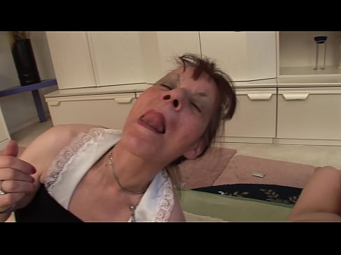 ❤️ Kaks vanaema ja üks vanaisa teevad kolmekesi ❌ Kõva porno at et.villagesexvideos.ru ❌❤