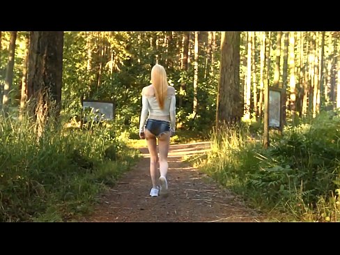 ❤️ Ilus naine liigub aeglaselt, mitte alasti video ❌ Kõva porno at et.villagesexvideos.ru ❌❤