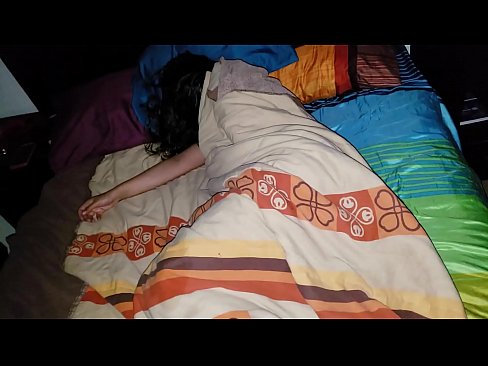 ❤️ Kasupoeg sõimab oma noort kasuema, kui ta magab. ❌ Kõva porno at et.villagesexvideos.ru ❌❤
